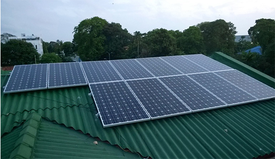 Projet solaire de connexion au réseau Restar 32KW à Colombo, au Sri Lanka, en 2015.